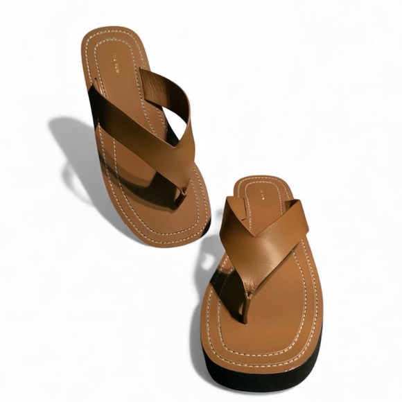 THE ROW Ginza Caramel Leather Sandals - Picture 2 of 11